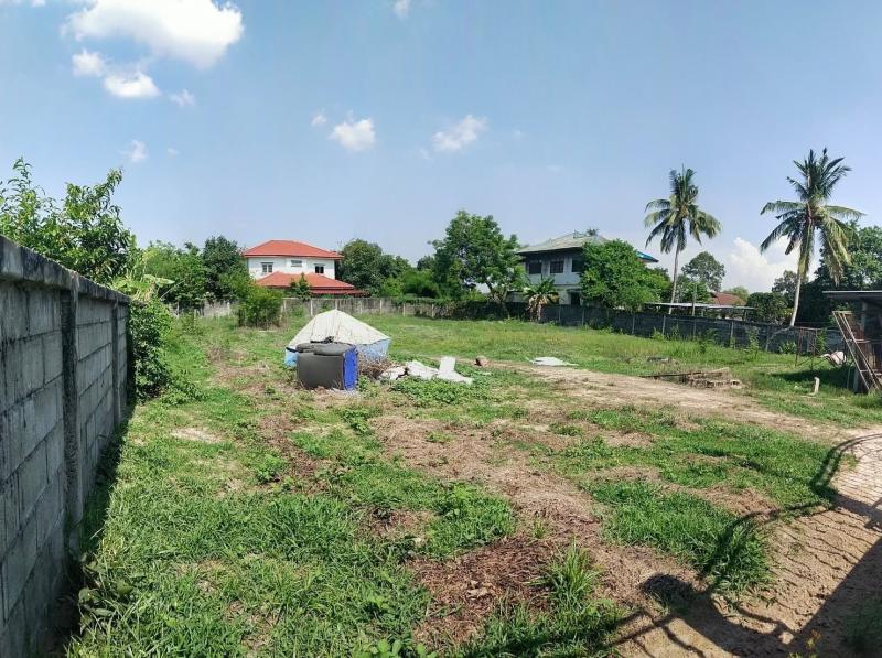 รูปที่2 ต้องการขายบ้านพร้อมที่ดิน ปทุม เมืองอุบลราชธานี ราคา 4,000,000 บาท