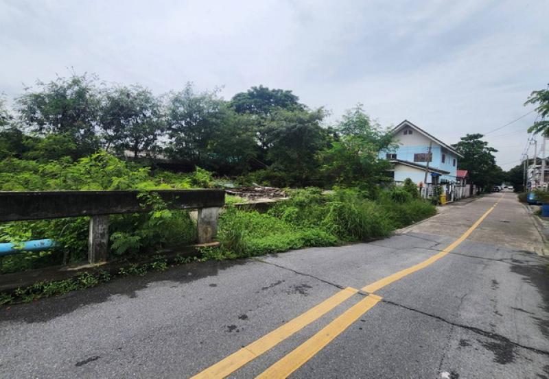 รูปที่4 ต้องการขายที่ดินเปล่า คันนายาว เขตคันนายาว ราคา 3,000,000 บาท