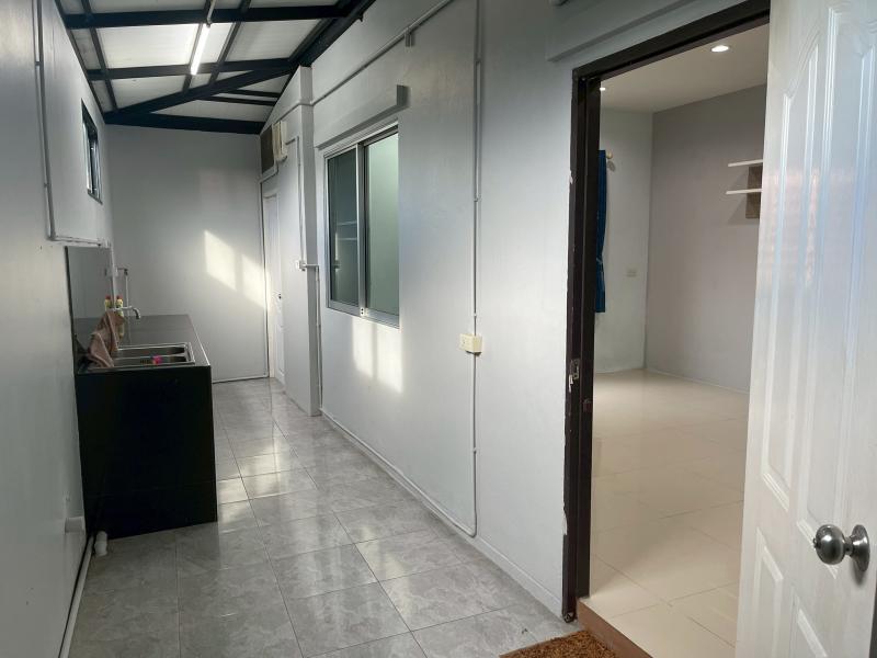 รูปที่4 ต้องการขายบ้านพร้อมที่ดิน ห้วยกะปิ เมืองชลบุรี ราคา 1,990,000 บาท