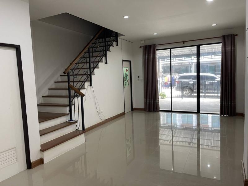 รูปที่3 ต้องการขายบ้านพร้อมที่ดิน ห้วยกะปิ เมืองชลบุรี ราคา 1,850,000 บาท