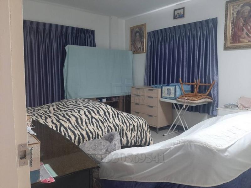 รูปที่5 ต้องการขายบ้านพร้อมที่ดิน ลำผักกูด ธัญบุรี ราคา 2,800,000 บาท