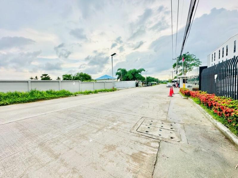 รูปที่3 ต้องการขายที่ดินเปล่า บึง ศรีราชา ราคา 60,000,000 บาท