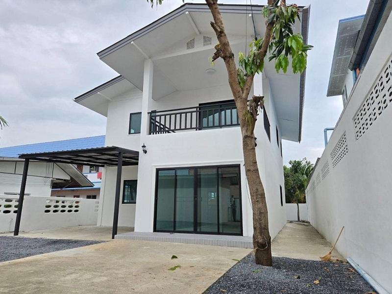 รูปที่2 ต้องการขายบ้านพร้อมที่ดิน บางใหญ่ บางใหญ่ ราคา 3,990,000 บาท