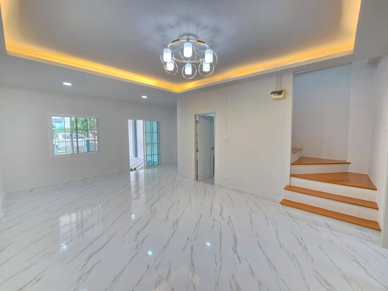 รูปที่5 ต้องการขายทาวน์โฮม ลำลูกกา ลำลูกกา ราคา 1,550,000 บาท