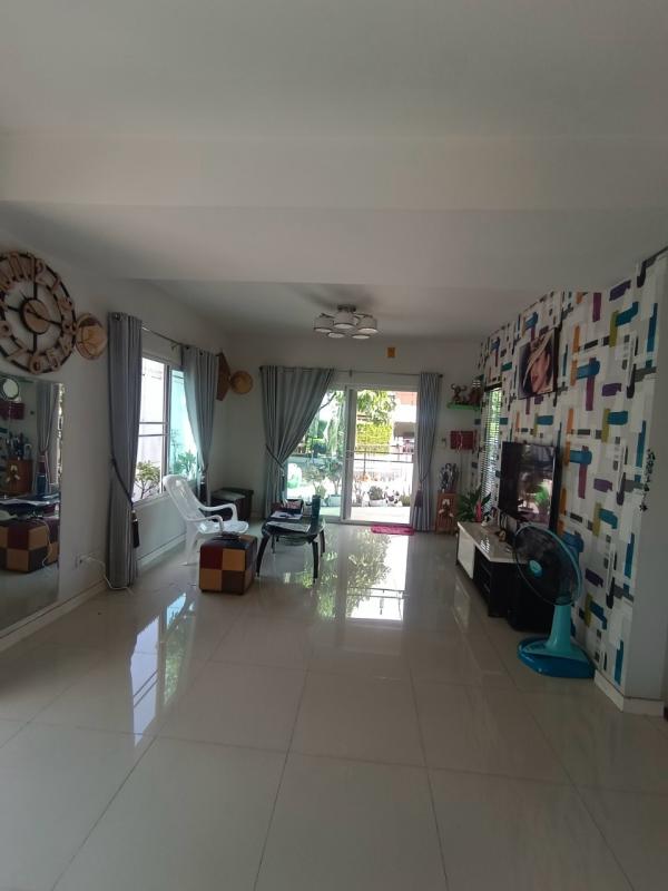 รูปที่2 ต้องการขายบ้านพร้อมที่ดิน ลาดสวาย ลำลูกกา ราคา 3,890,000 บาท