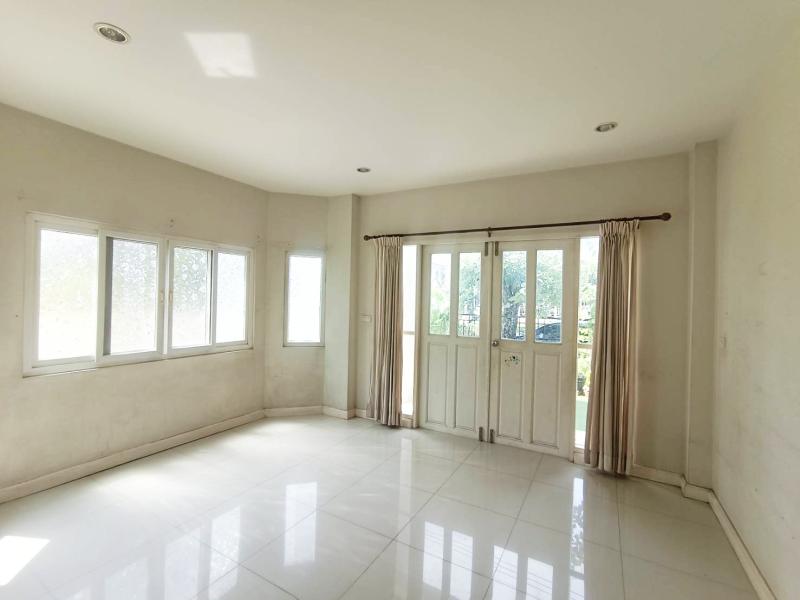 รูปที่4 ต้องการขายบ้านพร้อมที่ดิน คูคต ลำลูกกา ราคา 4,500,000 บาท