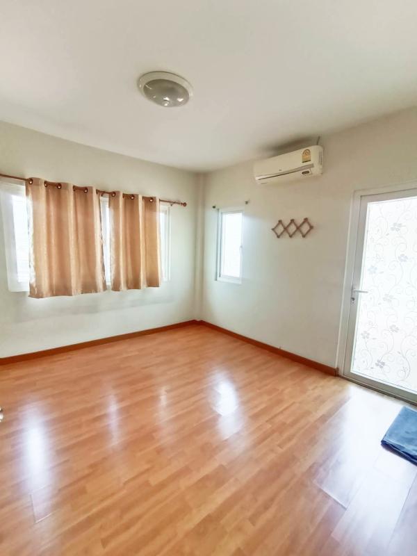 รูปที่8 ต้องการขายบ้านพร้อมที่ดิน คูคต ลำลูกกา ราคา 4,500,000 บาท