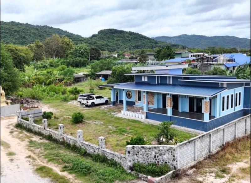 รูปที่3 ต้องการขายบ้านพร้อมที่ดิน ห้วยโป่ง เมืองระยอง ราคา 18,000,000 บาท