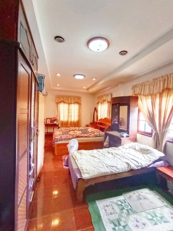 รูปที่6 ต้องการขายบ้านพร้อมที่ดิน ประชาธิปัตย์ ธัญบุรี ราคา 3,700,000 บาท