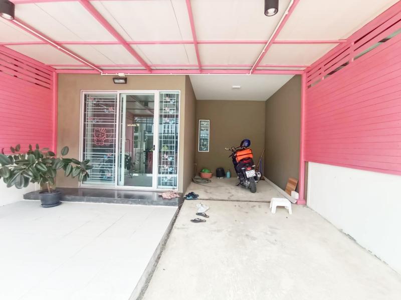 รูปที่2 ต้องการขายทาวน์โฮม ลำผักกูด ธัญบุรี ราคา 1,650,000 บาท