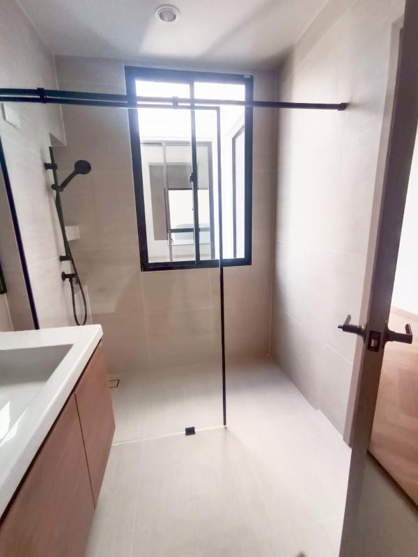 รูปที่4 ต้องการขายบ้านพร้อมที่ดิน คลองสาม คลองหลวง ราคา 7,900,000 บาท