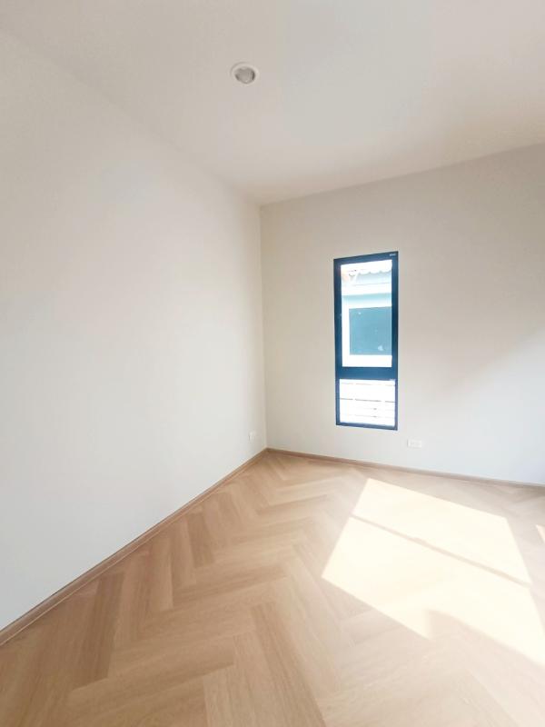 รูปที่8 ต้องการขายบ้านพร้อมที่ดิน คลองสาม คลองหลวง ราคา 7,900,000 บาท