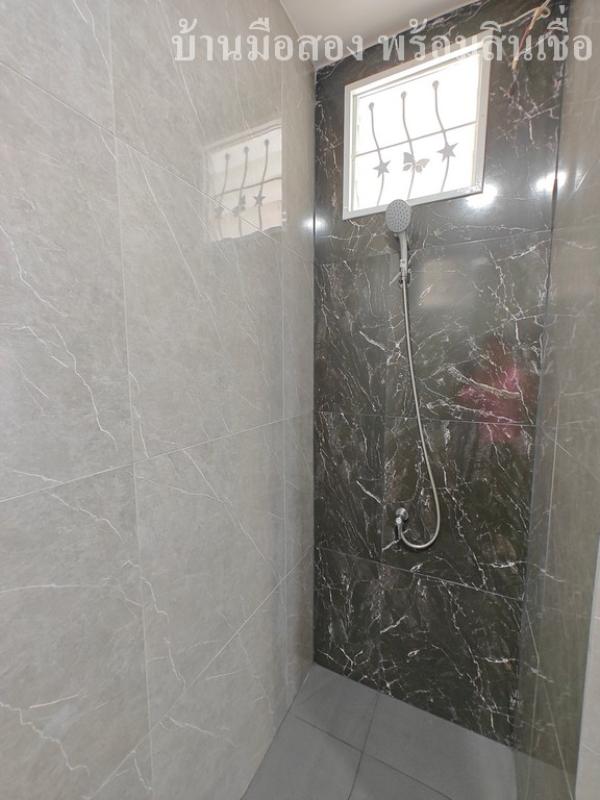 รูปที่5 ต้องการขายทาวน์โฮม ลาดสวาย ลำลูกกา ราคา 3,790,000 บาท