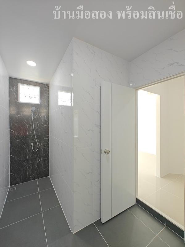 รูปที่7 ต้องการขายทาวน์โฮม ลาดสวาย ลำลูกกา ราคา 3,790,000 บาท