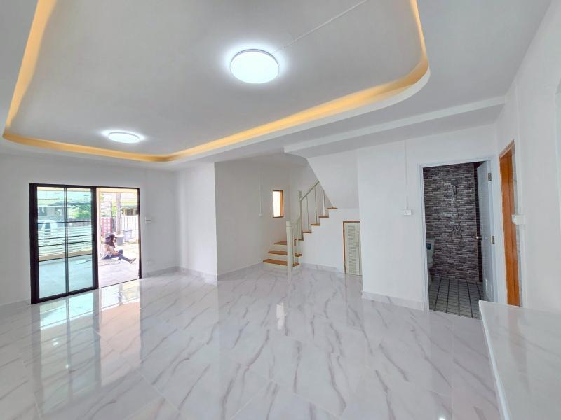 รูปที่3 ต้องการขายบ้านพร้อมที่ดิน คูคต ลำลูกกา ราคา 2,990,000 บาท