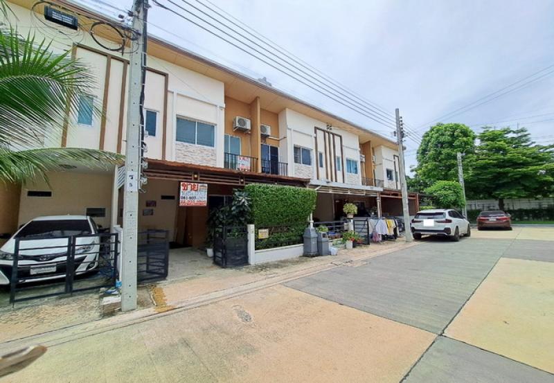 รูปที่3 ต้องการขายทาวน์โฮม บางครุ พระประแดง ราคา 2,750,000 บาท