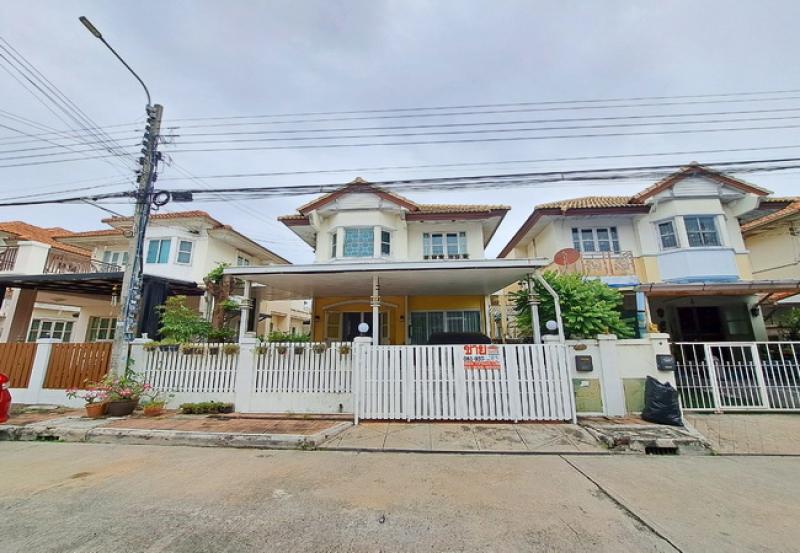 ขายบ้านแฝด หมู่บ้านชวนชื่น ศรีนครินทร์-เทพารักษ์ เนื้อที่ 36 ตร.ว. 2 ชั้น 3 นอน 2 น้ำ
