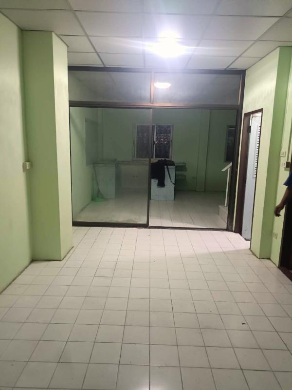 รูปที่2 ต้องการขายทาวน์โฮม บึงยี่โถ ธัญบุรี ราคา 1,390,000 บาท