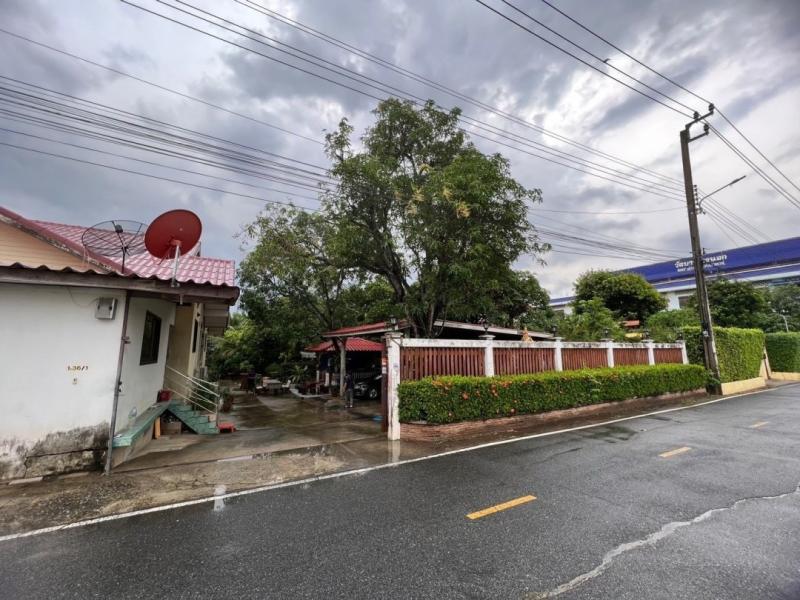 รูปที่3 ต้องการขายบ้านพร้อมที่ดิน บางขนุน บางกรวย ราคา 12,900,000 บาท