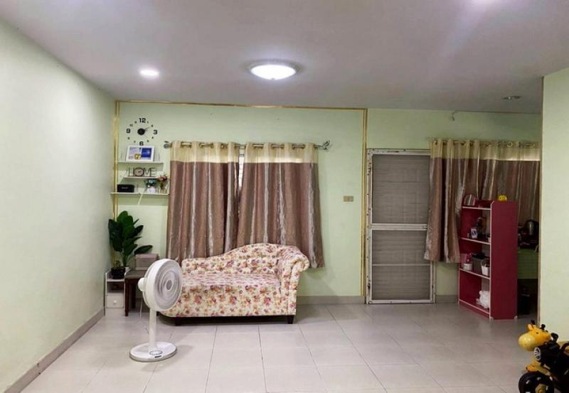 รูปที่5 ต้องการขายทาวน์โฮม บางโฉลง บางพลี ราคา 3,500,000 บาท