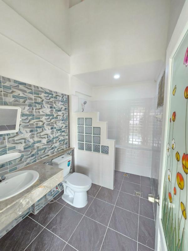 รูปที่5 ต้องการขายบ้านพร้อมที่ดิน ประชาธิปัตย์ ธัญบุรี ราคา 2,400,000 บาท