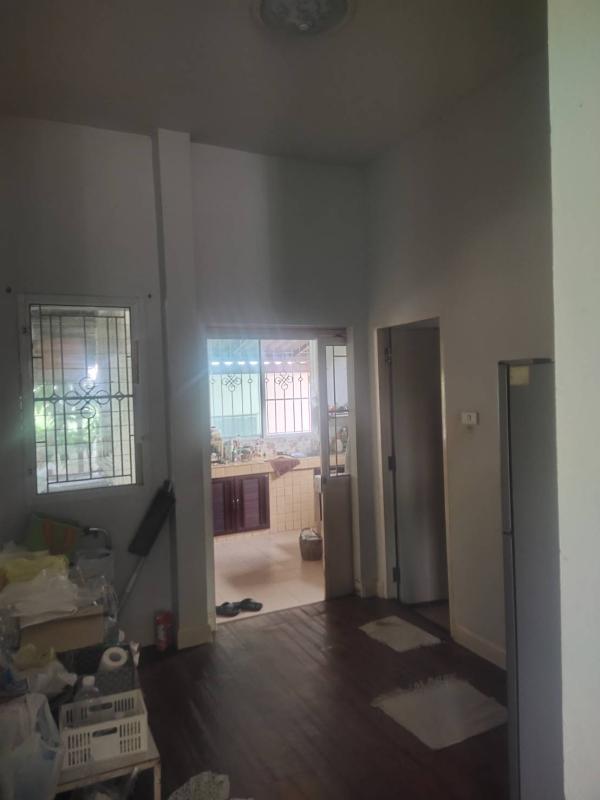 รูปที่6 ต้องการขายบ้านพร้อมที่ดิน คลองโยง พุทธมณฑล ราคา 3,500,000 บาท