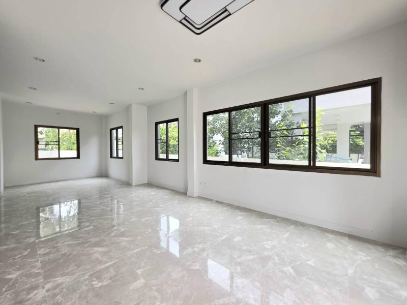 รูปที่3 ต้องการขายบ้านพร้อมที่ดิน ลาดสวาย ลำลูกกา ราคา 3,690,000 บาท