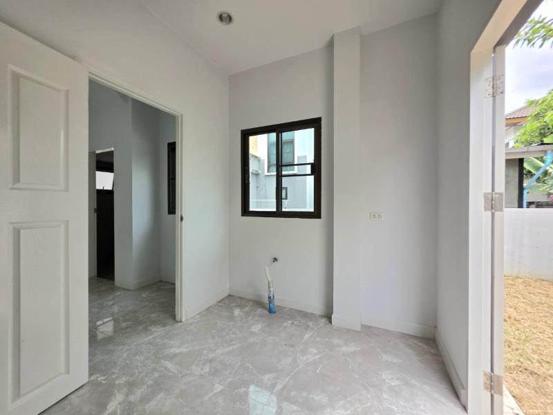 รูปที่6 ต้องการขายบ้านพร้อมที่ดิน ลาดสวาย ลำลูกกา ราคา 3,690,000 บาท