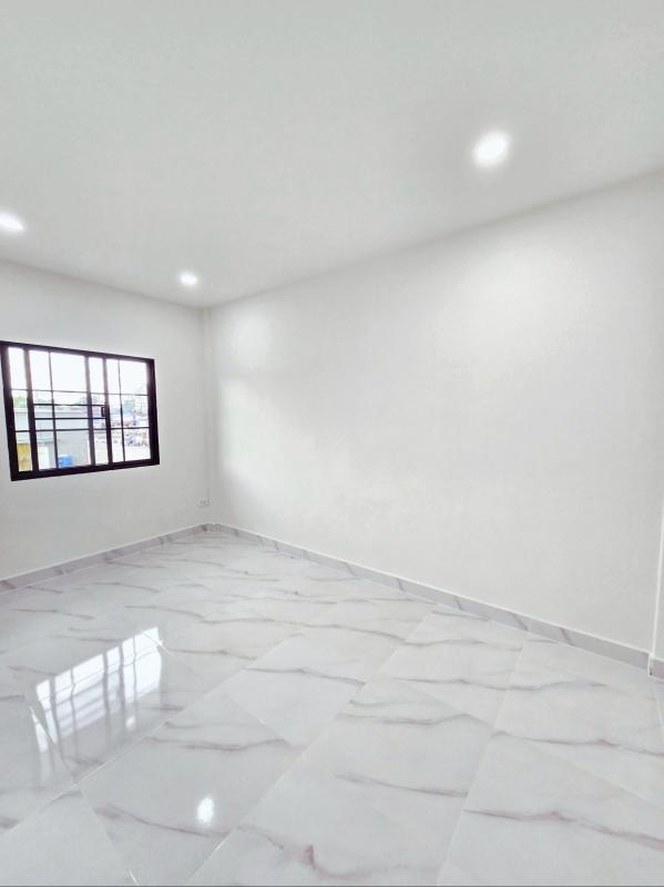 รูปที่6 ต้องการขายทาวน์โฮม ลาดสวาย ลำลูกกา ราคา 2,250,000 บาท