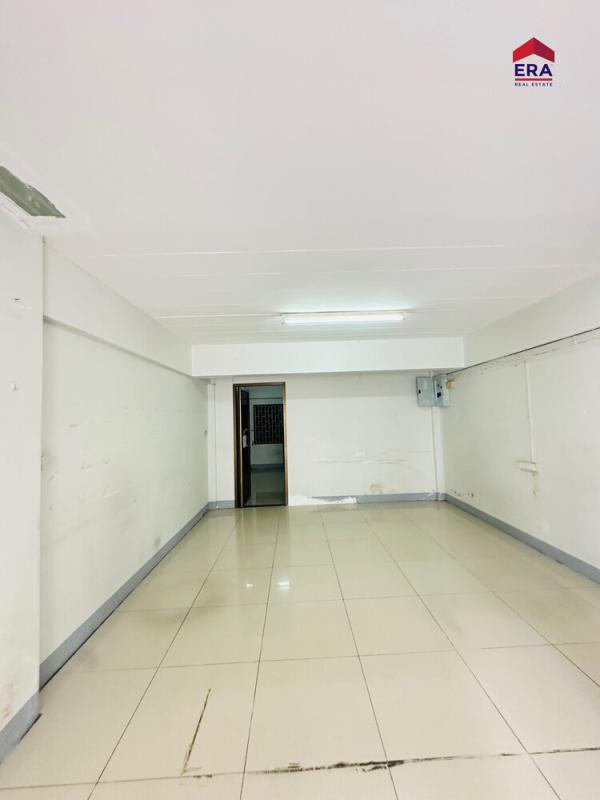 รูปที่5 ต้องการขายอาคารพาณิชย์ ทุ่งสุขลา ศรีราชา ราคา 7,900,000 บาท