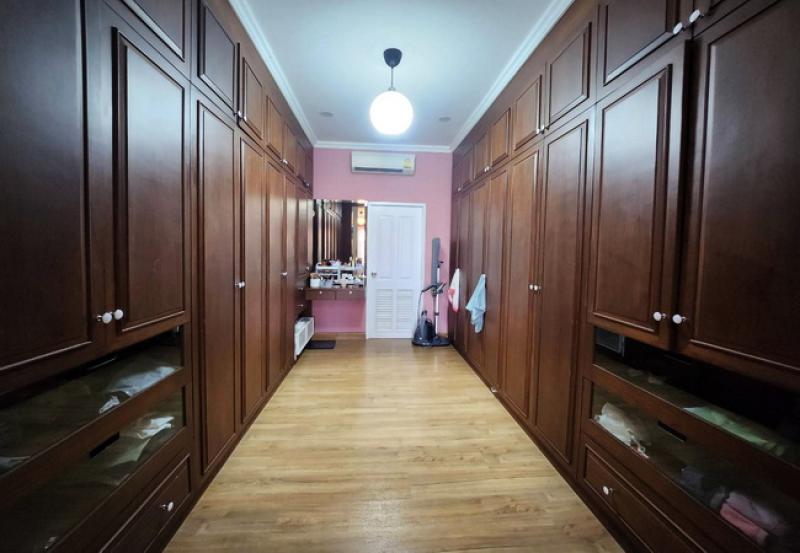 รูปที่7 ต้องการขายบ้านพร้อมที่ดิน ท่าข้าม เขตบางขุนเทียน ราคา 12,000,000 บาท