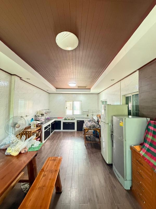 รูปที่4 ต้องการขายบ้านพร้อมที่ดิน คลองสาม คลองหลวง ราคา 5,500,000 บาท