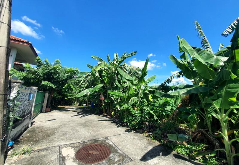 รูปที่5 ต้องการขายที่ดินเปล่า คันนายาว เขตคันนายาว ราคา 1,700,000 บาท