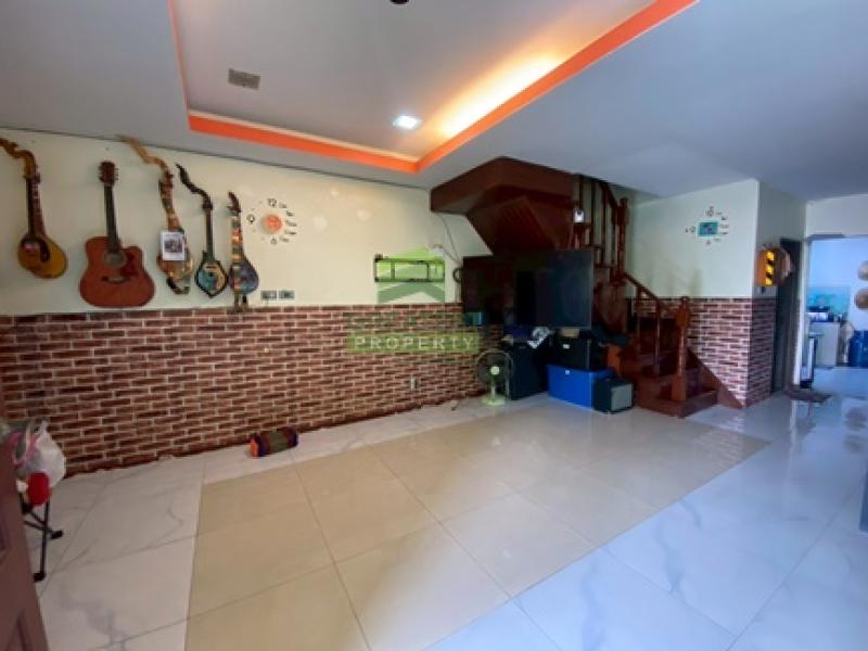 รูปที่2 ต้องการขายทาวน์โฮม บางสมัคร บางปะกง ราคา 2,500,000 บาท