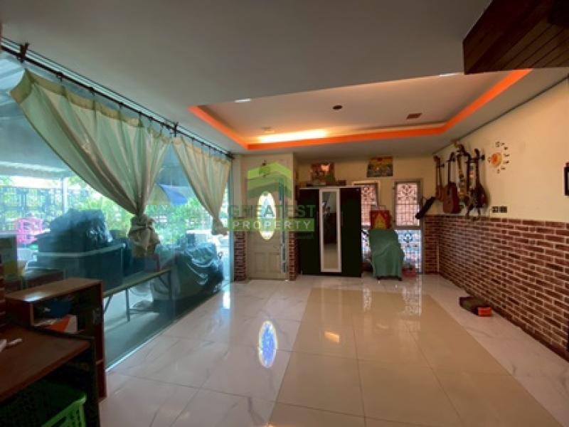 รูปที่3 ต้องการขายทาวน์โฮม บางสมัคร บางปะกง ราคา 2,500,000 บาท