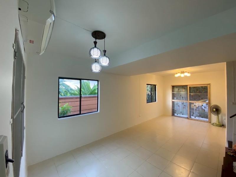 รูปที่8 ต้องการขายทาวน์โฮม ศีรษะจรเข้น้อย บางเสาธง ราคา 1,800,000 บาท