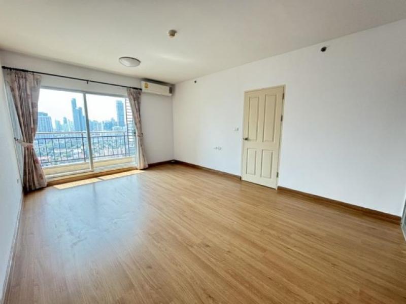 รูปที่2 ต้องการขายคอนโดมิเนียม บางกะปิ เขตห้วยขวาง ราคา 3,990,000 บาท