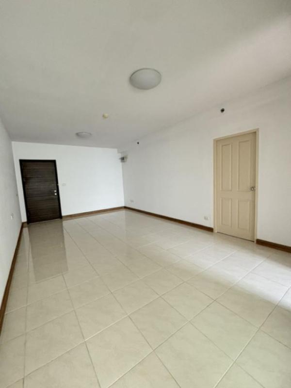 รูปที่7 ต้องการขายคอนโดมิเนียม บางกะปิ เขตห้วยขวาง ราคา 3,990,000 บาท