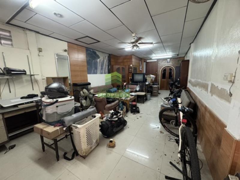 รูปที่3 ต้องการขายทาวน์โฮม คลองจั่น เขตบางกะปิ ราคา 2,100,000 บาท