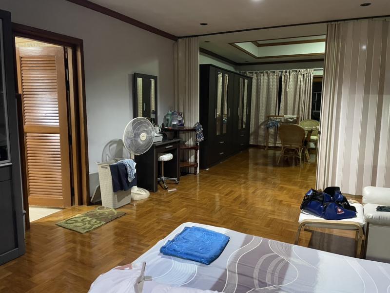 รูปที่7 ให้เช่าบ้านพร้อมที่ดิน หลักหก เมืองปทุมธานี ราคา 55,000 บาท