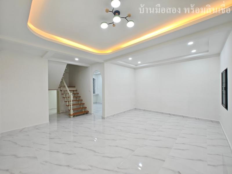 รูปที่3 ต้องการขายทาวน์โฮม คูคต ลำลูกกา ราคา 2,250,000 บาท