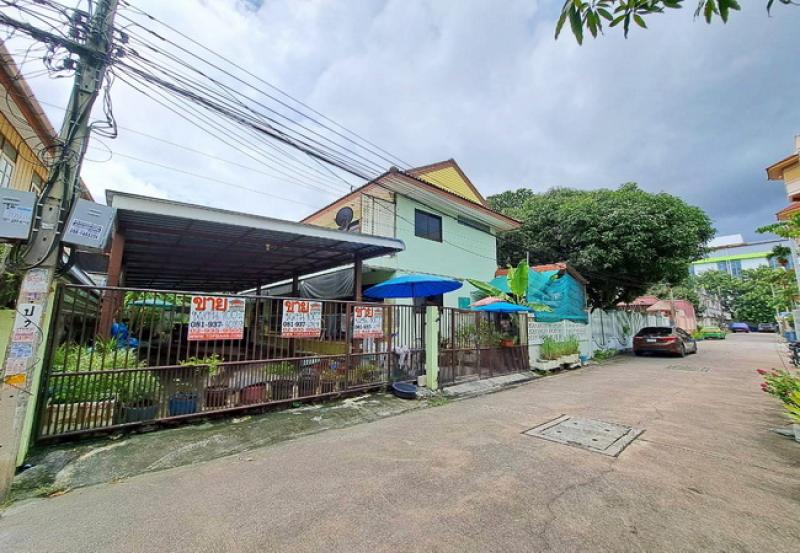 รูปที่2 ต้องการขายบ้านพร้อมที่ดิน ปากน้ำ เมืองสมุทรปราการ ราคา 9,000,000 บาท