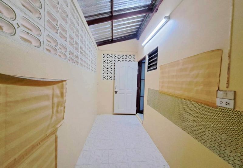 รูปที่8 ต้องการขายบ้านพร้อมที่ดิน ปากน้ำ เมืองสมุทรปราการ ราคา 9,000,000 บาท