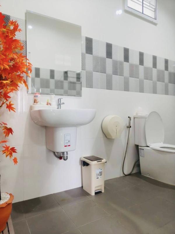 รูปที่5 ต้องการขายบ้านพร้อมที่ดิน ตะพง เมืองระยอง ราคา 5,700,000 บาท