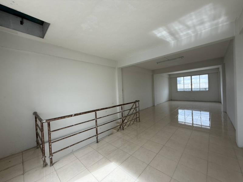 รูปที่4 ต้องการขายอาคารพาณิชย์ แสมดำ เขตบางขุนเทียน ราคา 17,500 บาท