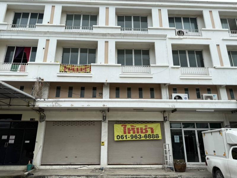 รูปที่8 ต้องการขายอาคารพาณิชย์ แสมดำ เขตบางขุนเทียน ราคา 17,500 บาท