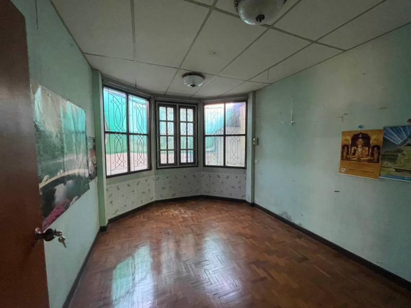 รูปที่5 ต้องการขายบ้านพร้อมที่ดิน ช้างเผือก เมืองเชียงใหม่ ราคา 11,000,000 บาท