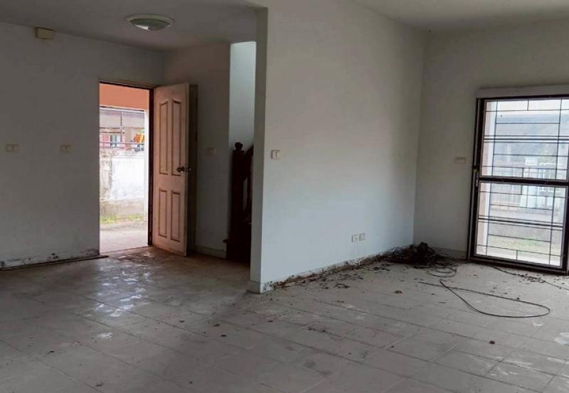 รูปที่7 ต้องการขายบ้านพร้อมที่ดิน บึงคำพร้อย ลำลูกกา ราคา 3,900,000 บาท