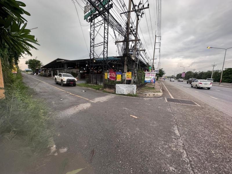 รูปที่4 ต้องการขายบ้านพร้อมที่ดิน บึงสนั่น ธัญบุรี ราคา 4,000,000 บาท