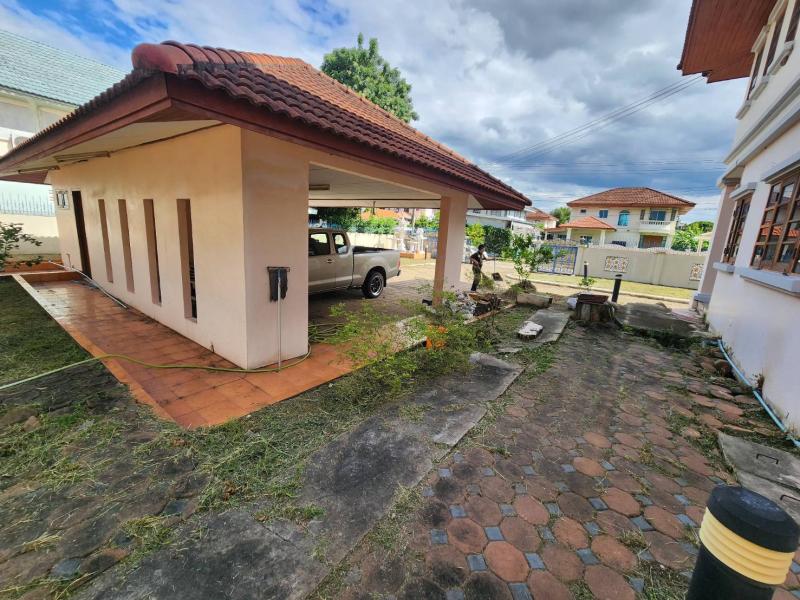 รูปที่7 ต้องการขายบ้านพร้อมที่ดิน หลักหก เมืองปทุมธานี ราคา 14,000,000 บาท